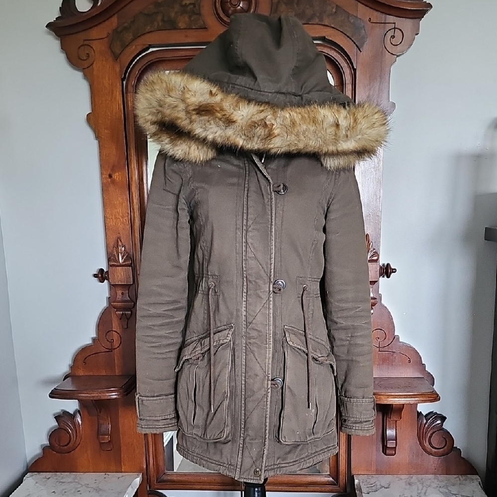 Women's Hooded Utility Jacket with Fur Trim - Olive